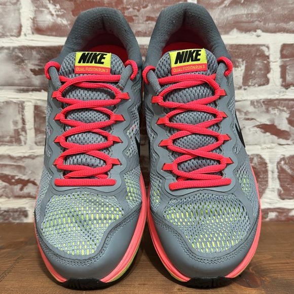 NIKE Dual Fusion Run 3 Women’s Sz 8.5 - Picture 12 of 13